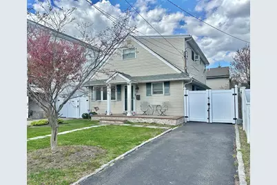 19 Tameling Avenue, Babylon, NY 11702 - Photo 1