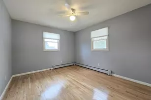240 N 3rd St, Ronkonkoma, NY 11779 - Photo 9