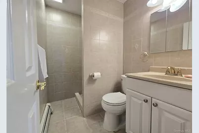 240 N 3rd Street, Ronkonkoma, NY 11779 - Photo 13