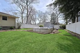 240 N 3rd St, Ronkonkoma, NY 11779 - Photo 19