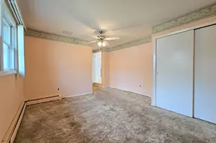 240 N 3rd St, Ronkonkoma, NY 11779 - Photo 15