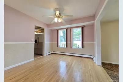 240 N 3rd Street, Ronkonkoma, NY 11779 - Photo 5