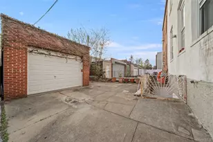 68-40 78th St, Middle Village, NY 11379 - Photo 15