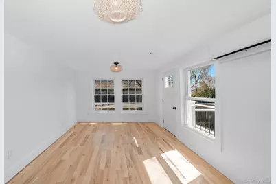 227 N Railroad Avenue, Babylon, NY 11702 - Photo 13