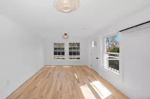 227 N Railroad Ave, Babylon, NY 11702 - Photo 13