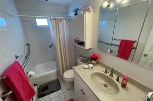 70 E Neptune Ave, Lindenhurst, NY 11757 - Photo 25