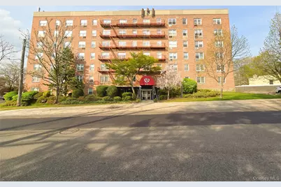 47-27 Little Neck Parkway #L-2, Little Neck, NY 11362 - Photo 1
