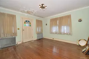 2586 Riverside Dr, Wantagh, NY 11793 - Photo 7