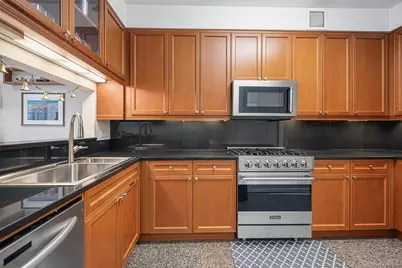 220 Riverside Boulevard #3G, New York, NY 10069 - Photo 3