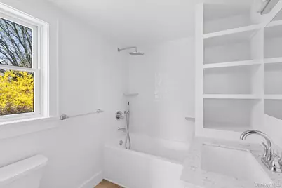5075 Main Road, Laurel, NY 11948 - Photo 15