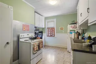 12 Marathon Pl, Port Chester, NY 10573 - Photo 33