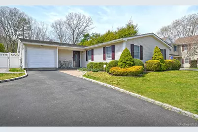 186 11th Avenue, Holtsville, NY 11742 - Photo 1