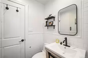 224-09 Manor Rd, Queens Village, NY 11427 - Photo 19