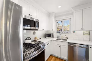 224-09 Manor Rd, Queens Village, NY 11427 - Photo 9