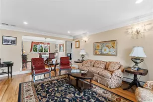30 Jeanette Dr, Massapequa, NY 11758 - Photo 9