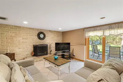 11 Laurie Place, Glen Cove, NY 11542 - Photo 17