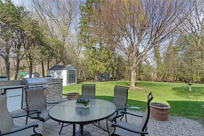 11 Laurie Place, Glen Cove, NY 11542 - Photo 19