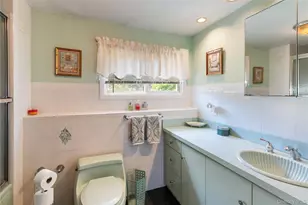 11 Laurie Pl, Glen Cove, NY 11542 - Photo 15