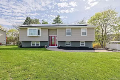 4 North Drive, Poughkeepsie, NY 12603 - Photo 1