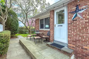 5 Fairfield Ave, Port Washington, NY 11050 - Photo 17