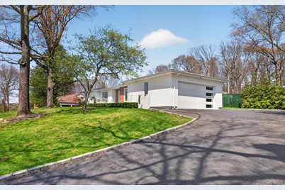 161 Yukon Drive, Woodbury, NY 11797 - Photo 3