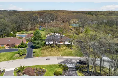 161 Yukon Drive, Woodbury, NY 11797 - Photo 41