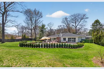161 Yukon Drive, Woodbury, NY 11797 - Photo 39