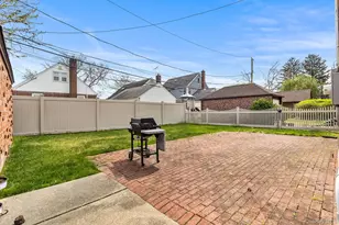 524 Concord Ave, Williston Park, NY 11596 - Photo 21