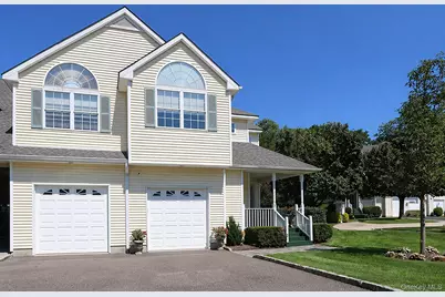 4 Spring Court, Huntington, NY 11743 - Photo 3