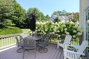 4 Spring Ct, Huntington, NY 11743 - Photo 27