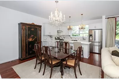 4 Spring Court, Huntington, NY 11743 - Photo 13