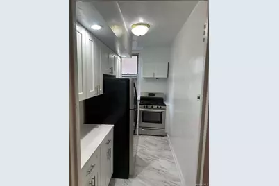 63-109 Saunders Street #A8, Rego Park, NY 11374 - Photo 5