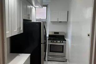 63-109 Saunders St, Rego Park, NY 11374 - Photo 5
