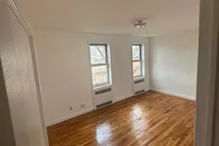 63-109 Saunders St, Rego Park, NY 11374 - Photo 3