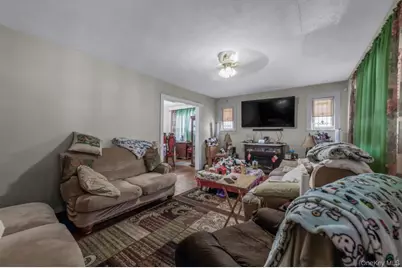 20 Nassau Boulevard, Malverne, NY 11565 - Photo 3
