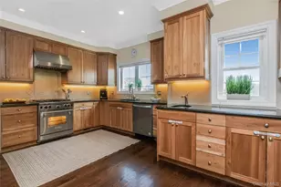 80 Old Boston Post Rd, New Rochelle, NY 10801 - Photo 7