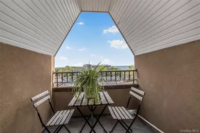 80 Old Boston Post Road #2, New Rochelle, NY 10801 - Photo 17