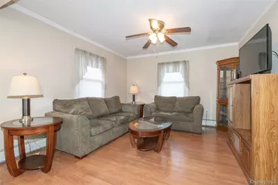 5 Crabtree Lane, Levittown, NY 11756 - Photo 5
