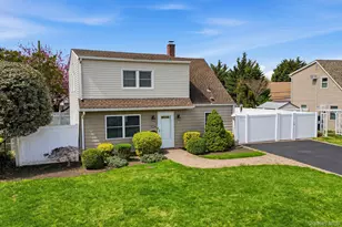 124 Saddle Ln, Levittown, NY 11756 - Photo 37