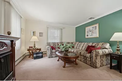 124 Saddle Lane, Levittown, NY 11756 - Photo 15