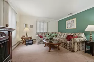 124 Saddle Ln, Levittown, NY 11756 - Photo 15