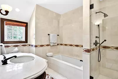 25 West Drive, Manhasset, NY 11030 - Photo 31
