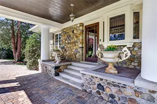 25 West Dr, Manhasset, NY 11030 - Photo 7