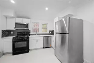 20 Overhill Pl, Yonkers, NY 10704 - Photo 3