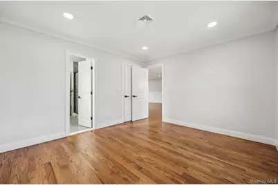 129 Tardy Lane S, Wantagh, NY 11793 - Photo 25