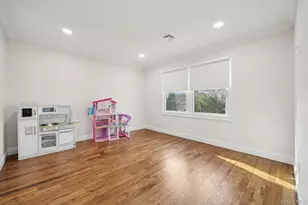 129 Tardy Ln S, Wantagh, NY 11793 - Photo 31