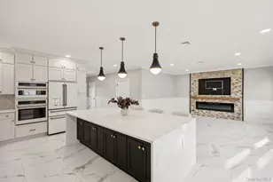 129 Tardy Ln S, Wantagh, NY 11793 - Photo 13