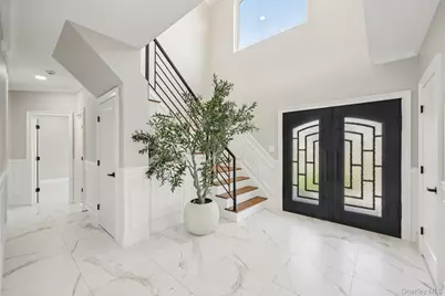 129 Tardy Lane S, Wantagh, NY 11793 - Photo 5