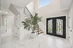 129 Tardy Ln S, Wantagh, NY 11793 - Photo 5
