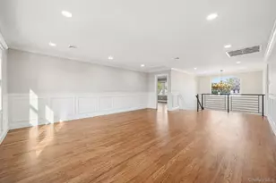 129 Tardy Ln S, Wantagh, NY 11793 - Photo 29